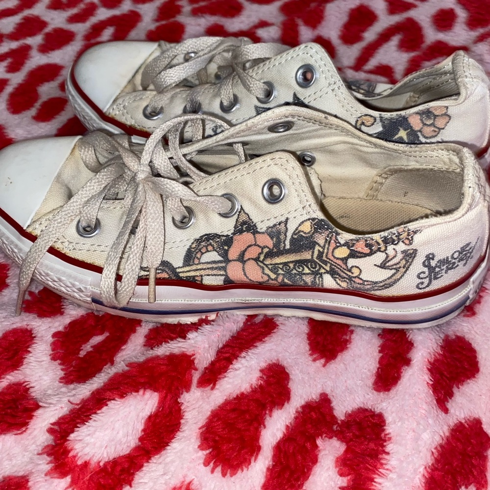 Stylish Women’s Sailor Jerry Converse Shoes with Floral Design